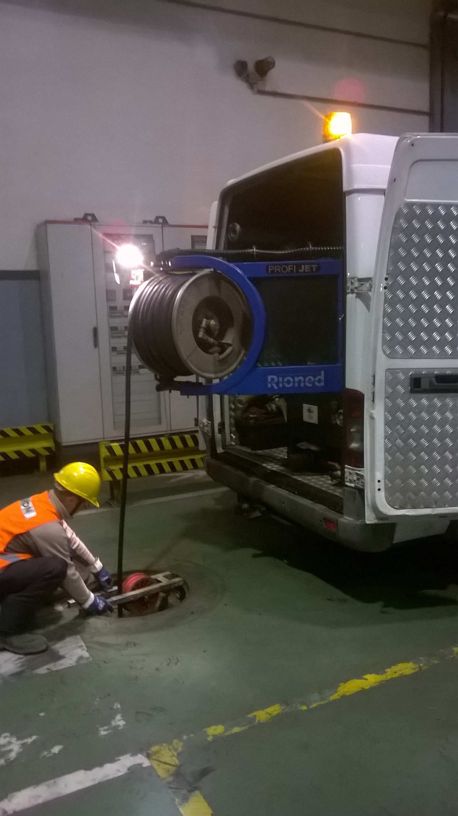 Czyszczenie i udrażnianie instalacji wewnątrzzakładowych